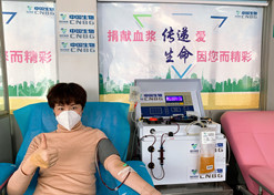 2020年，湖北30选5开奖中国生物率先提出康复者恢复期血浆救治危重患者的治疗方案和技术标准，全国掀起新冠肺炎康复者献浆热。